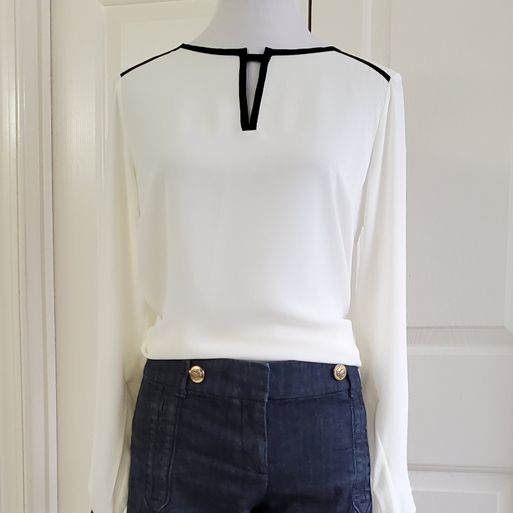 Limited blouse